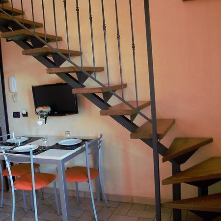 Borgo Castel Savelli Aparthotel Grottaferrata Kültér fotó