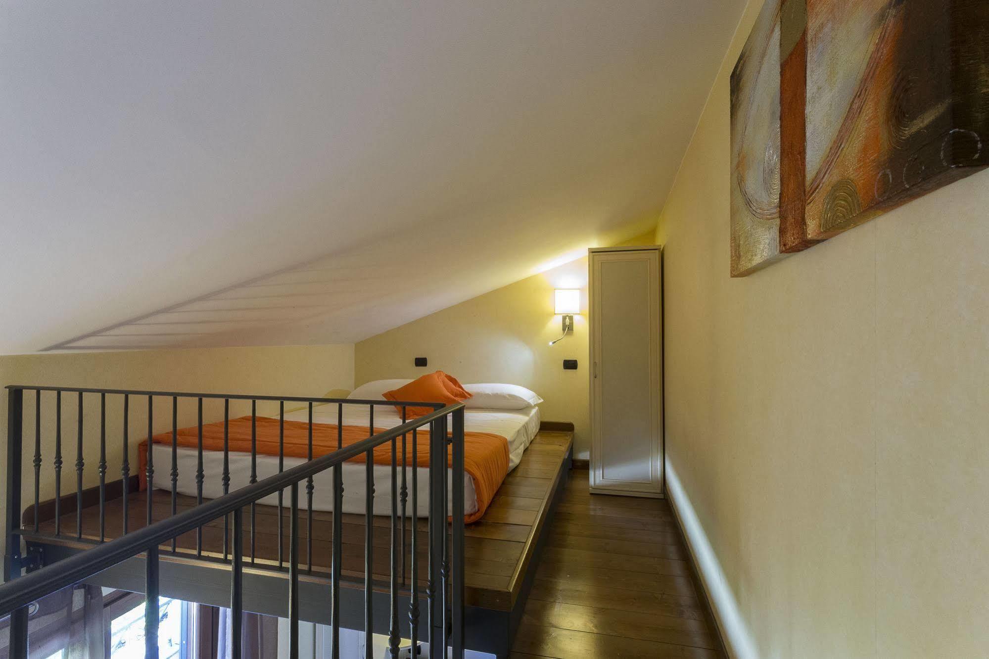 Borgo Castel Savelli Aparthotel Grottaferrata Kültér fotó